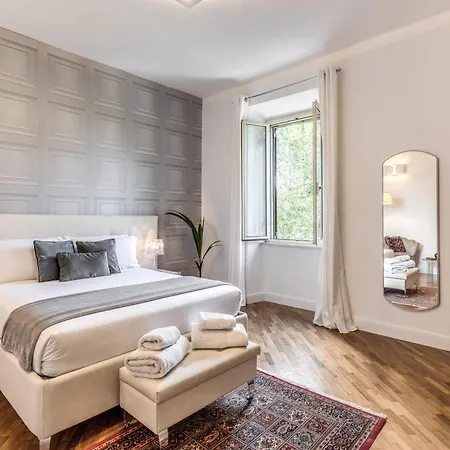 Deluxe Suite, Floor Stunning View! * Rzym