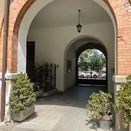 Deluxe Suite, Floor Stunning View! Rome